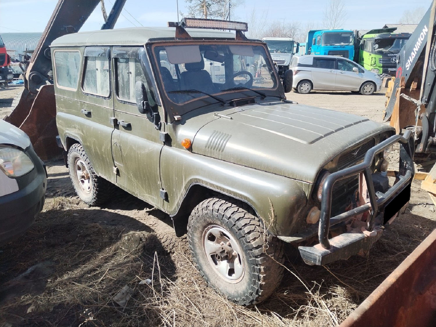 Автомобиль УАЗ UAZ Hunter