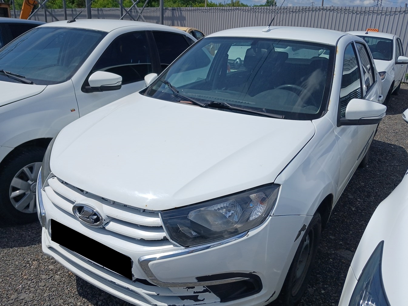 ВАЗ (LADA) Granta 1.6 MT (90 л.с.)