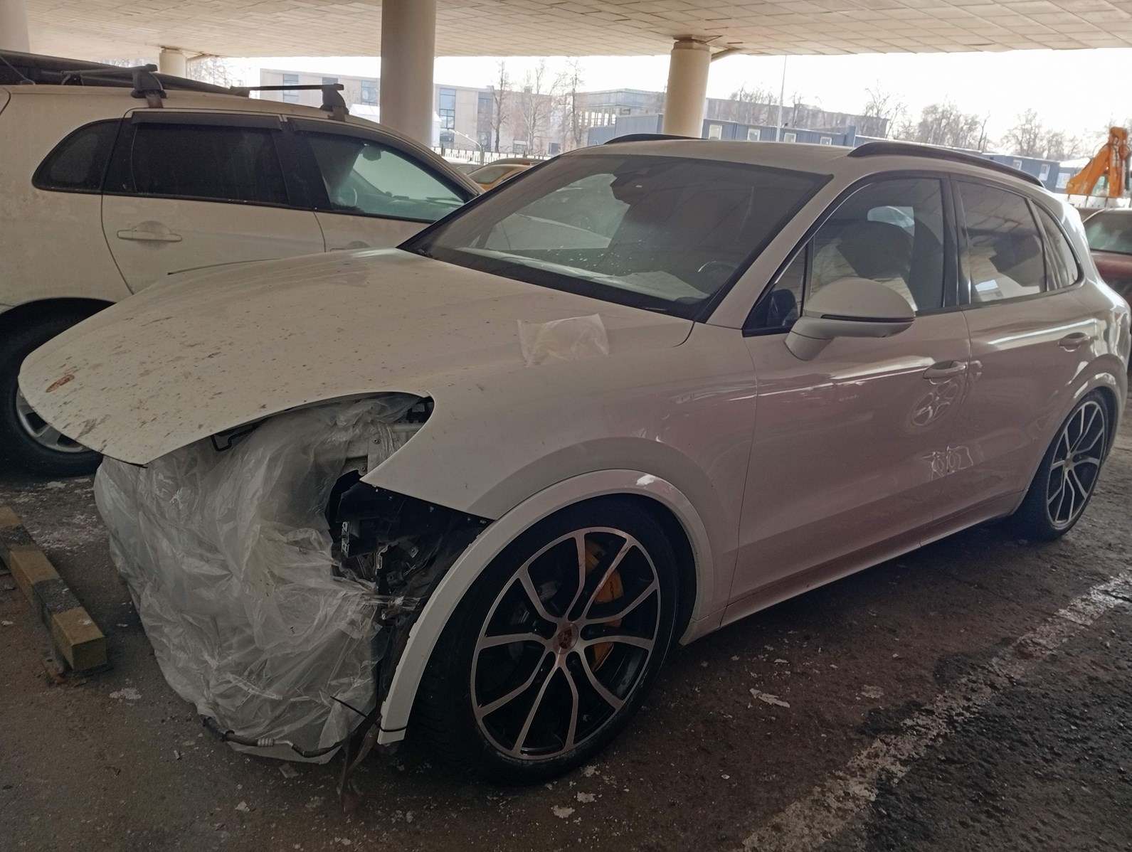 Porsche Cayenne Turbo 4.0 4WD AT (550 л.с.)