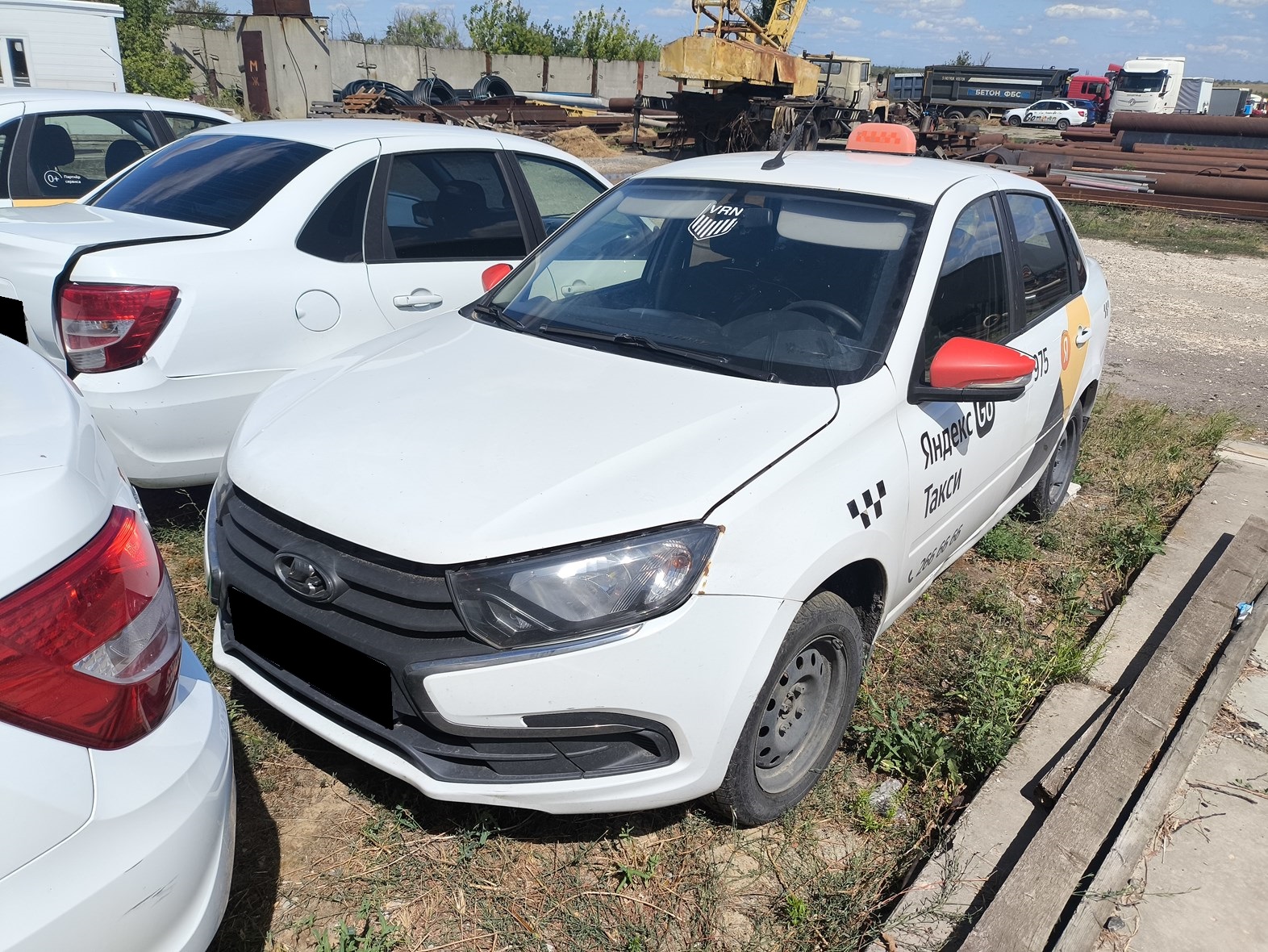 ВАЗ (LADA) Granta 1.6 MT (90 л.с.)