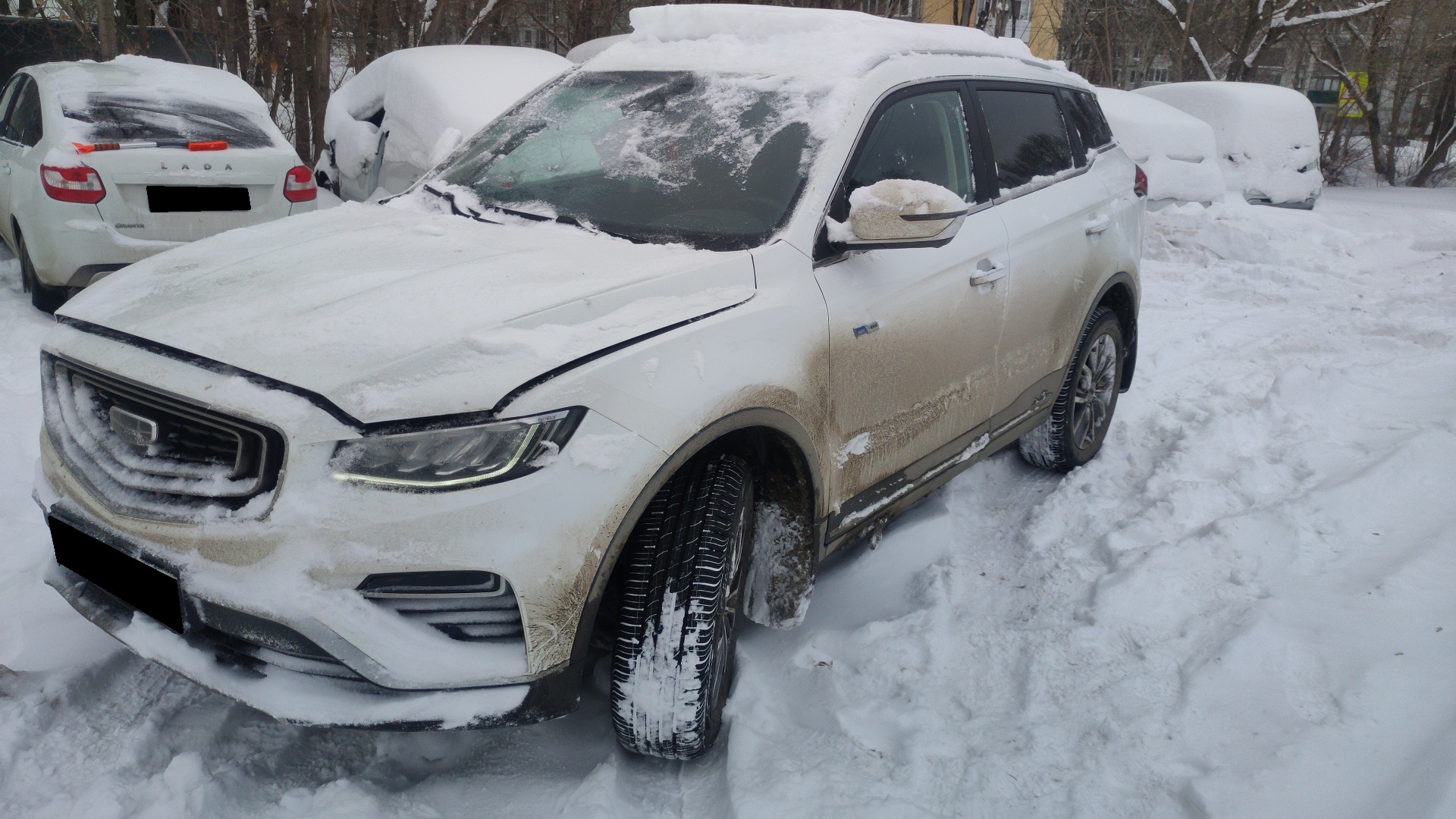 Geely Atlas Pro 1.5 4WD AMT (177 л.с.)