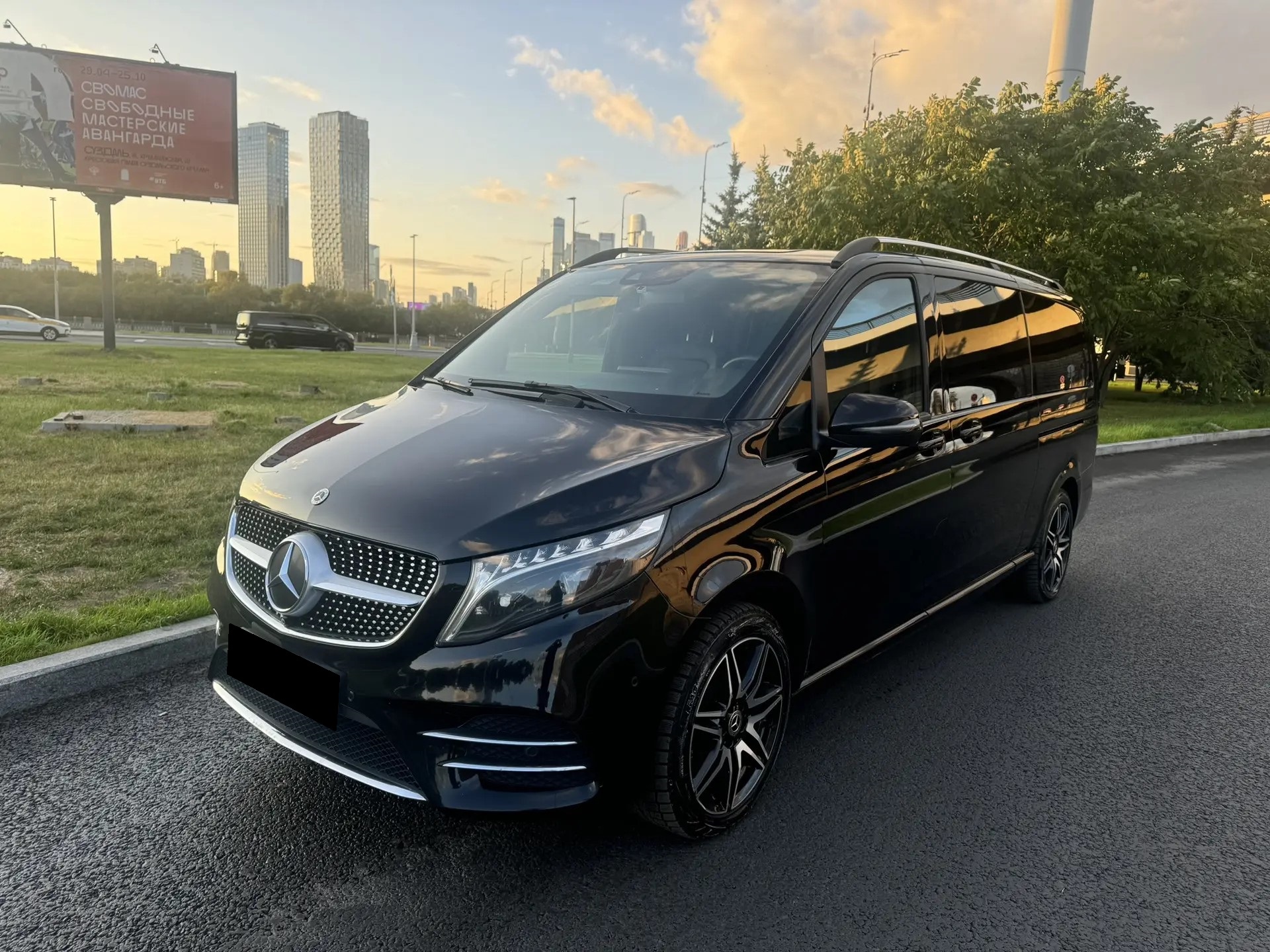 Mercedes-Benz V-класс V 300 d 2.0 4MATIC AT (237 л.с.)