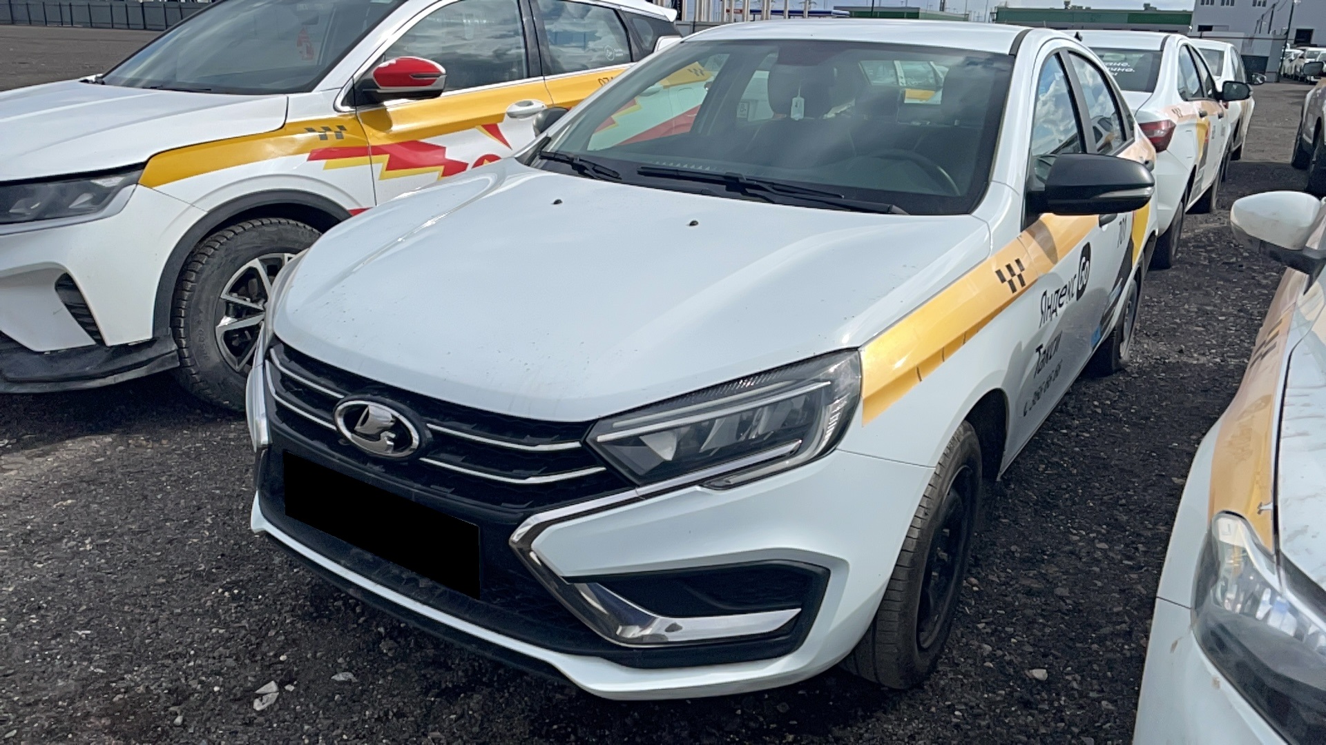 ВАЗ (LADA) Vesta 1.6 MT (106 л.с.)