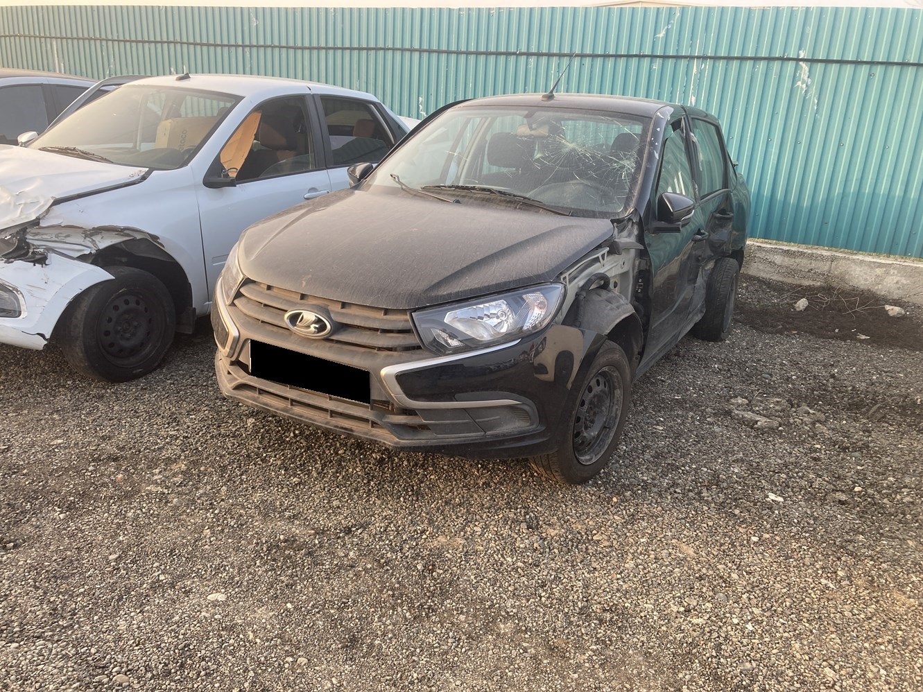 ВАЗ (LADA) Granta 1.6 MT (90 л.с.)