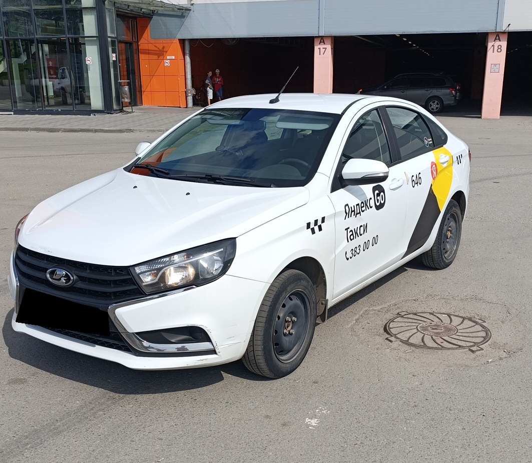 ВАЗ (LADA) Vesta 1.6 CVT (113 л.с.)