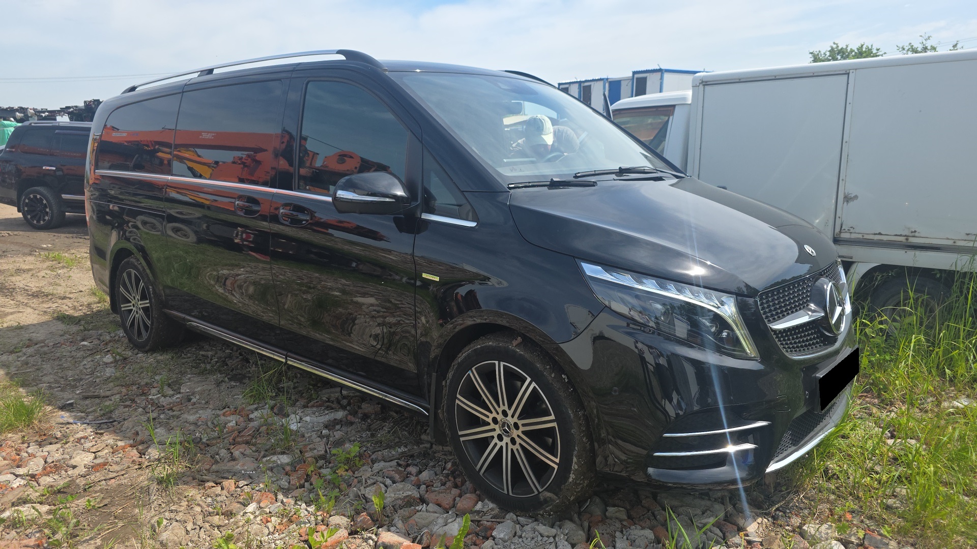 Mercedes-Benz V-класс V 260L 2.0 AT (211 л.с.)