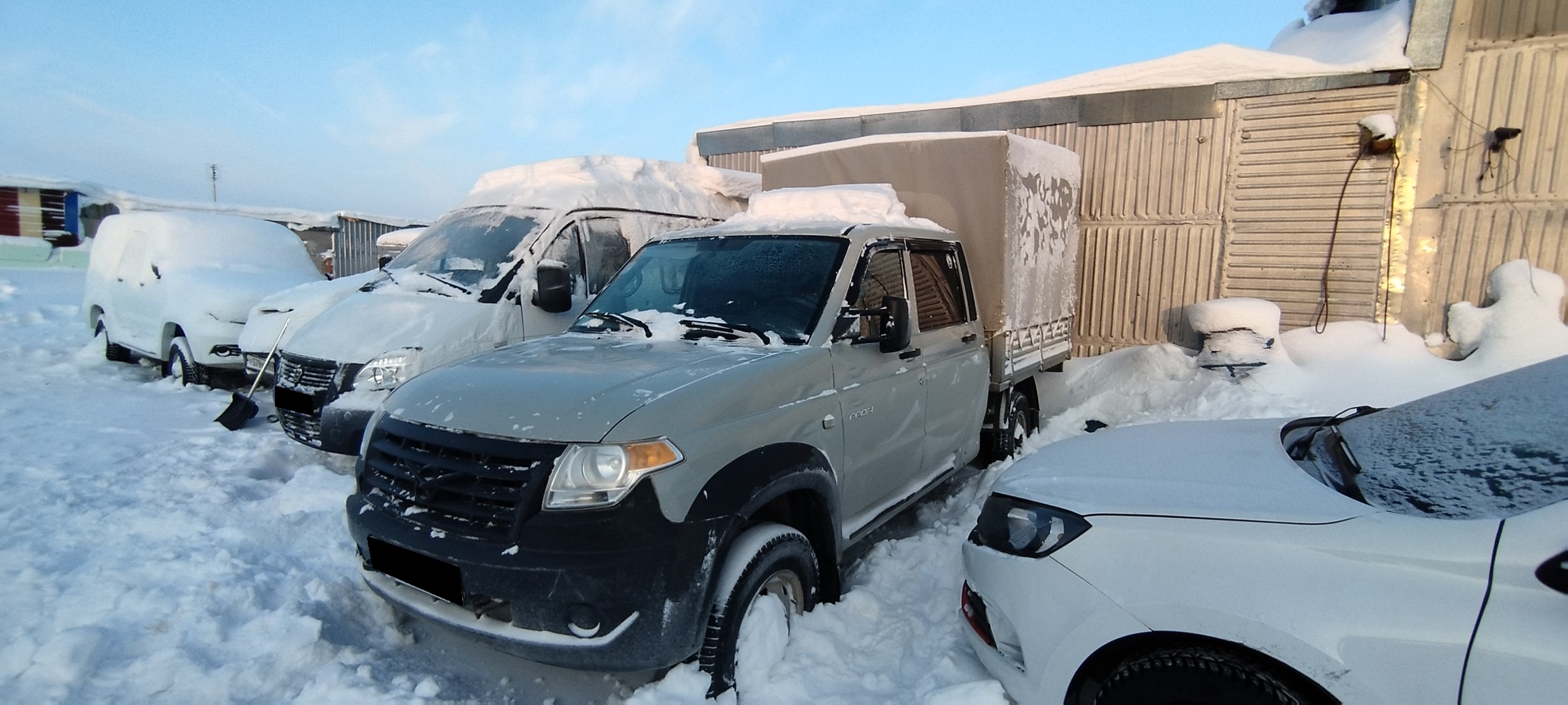 Бортовая платформа УАЗ UAZ Profi 236324
