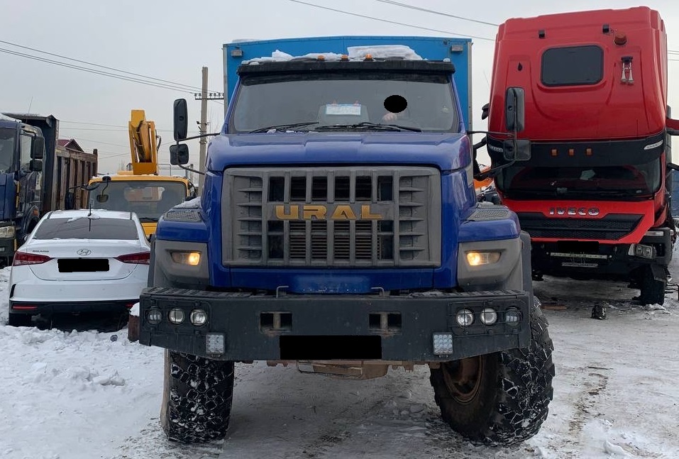 Автобус Урал