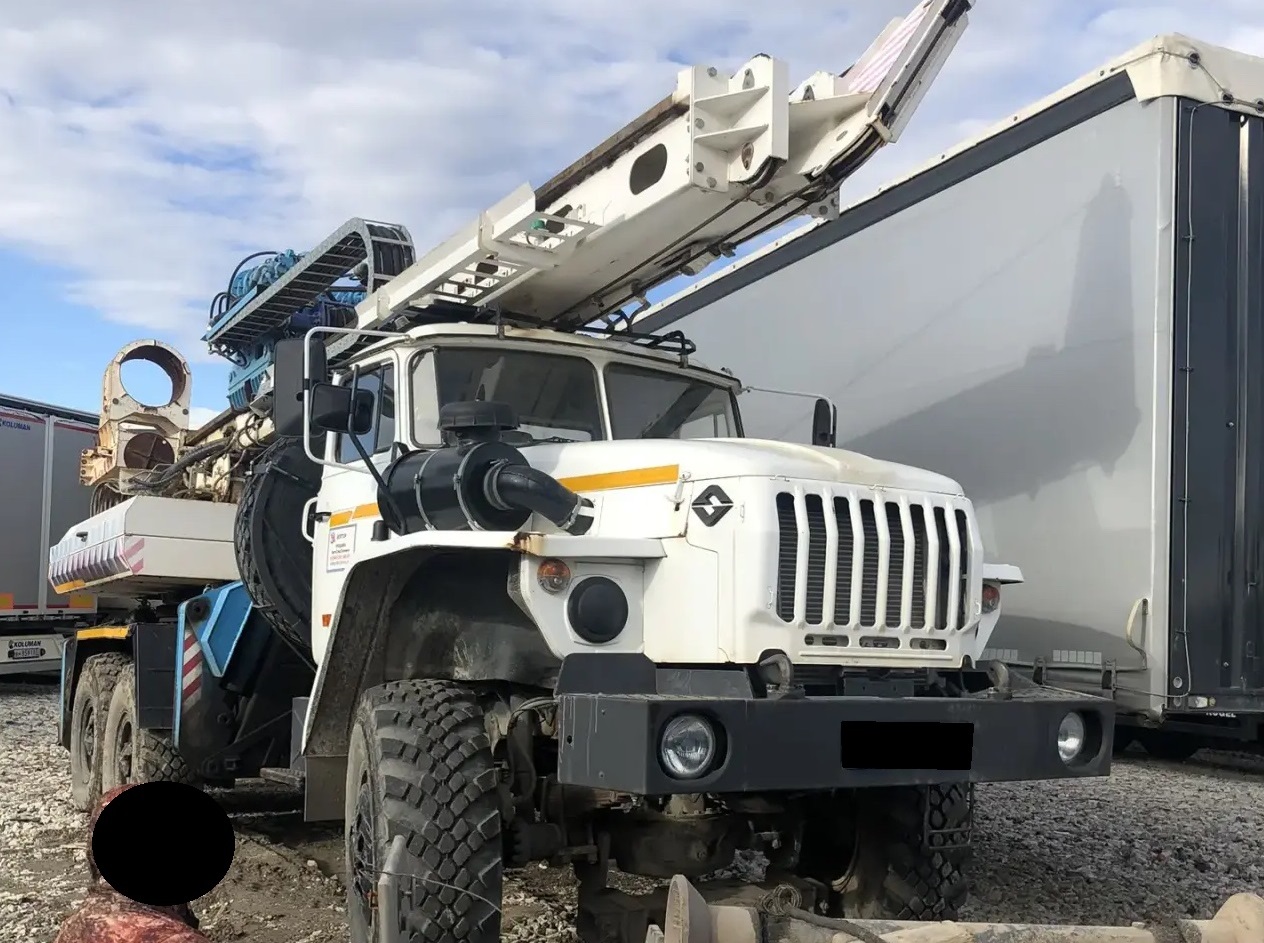 Бурильная машина шнековая МБШ-812 Урал-4320 СБМ060-42