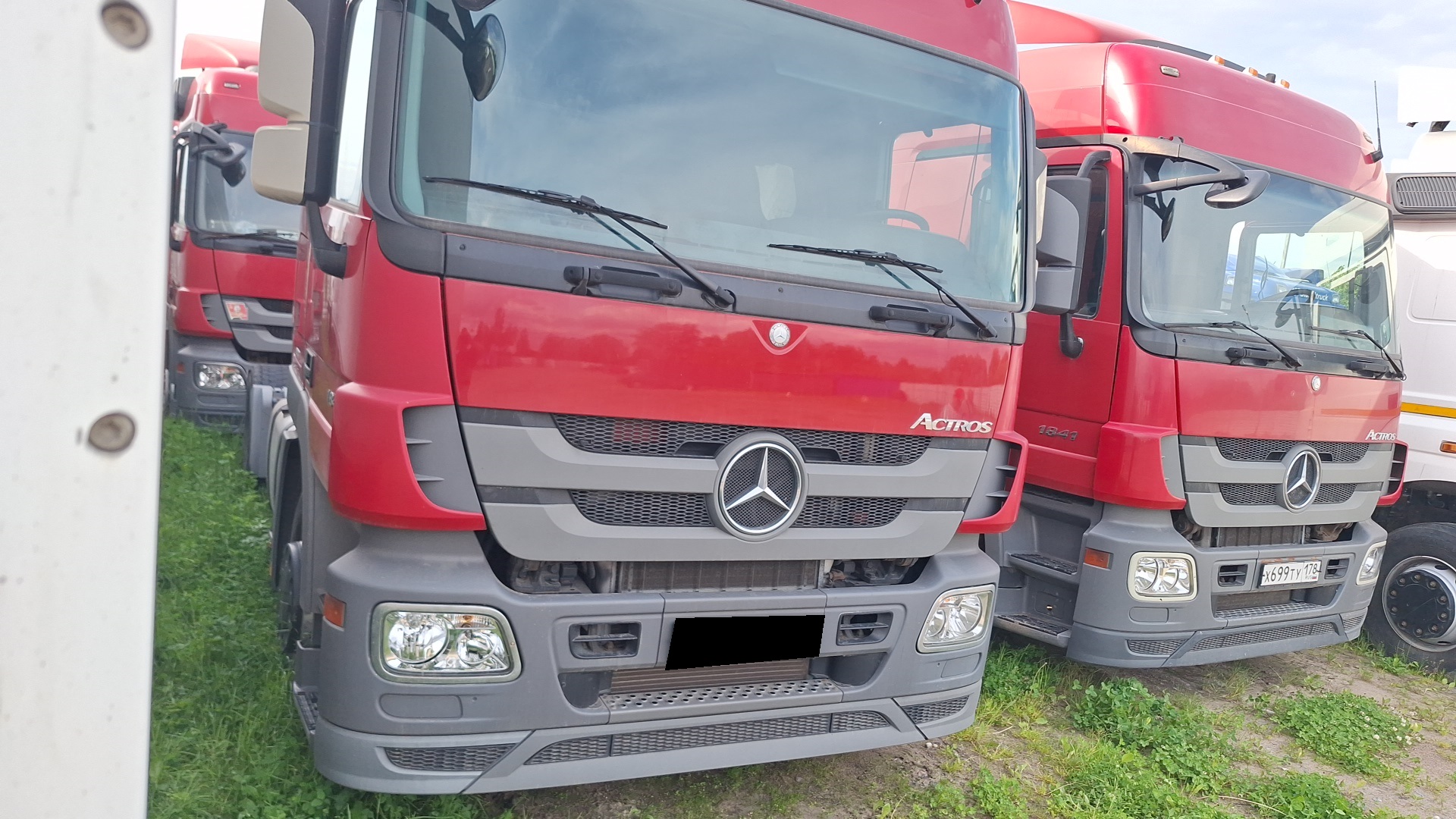 Тягач седельный Mercedes-Benz Actros 1841LS