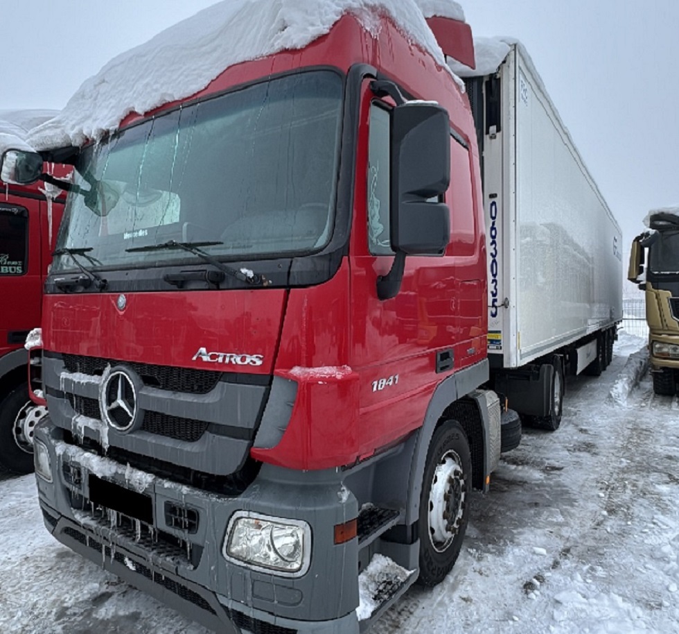 Тягач седельный Mercedes-Benz Actros (1841LS)
