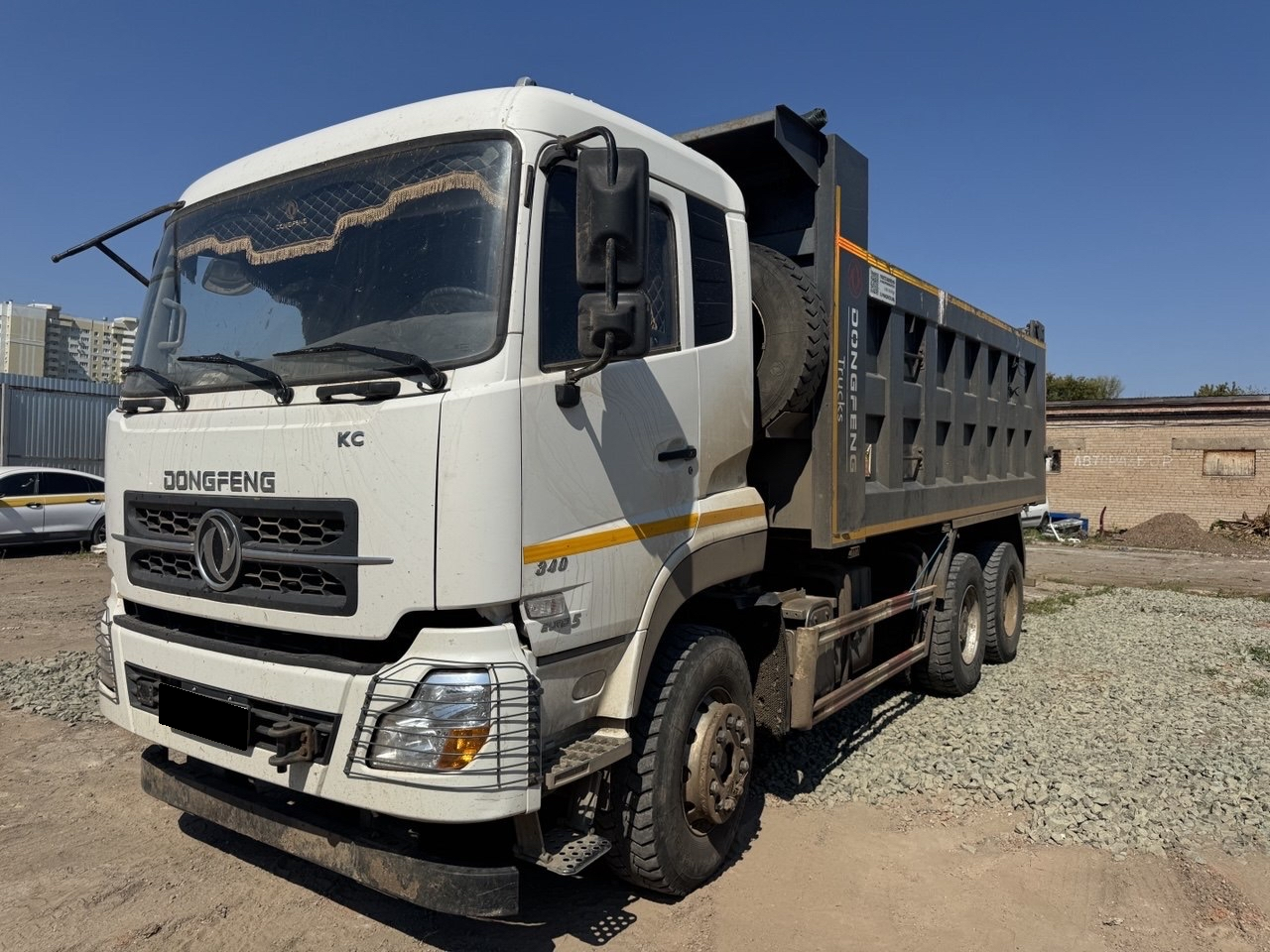 Самосвал Dongfeng DFH3330A80-М