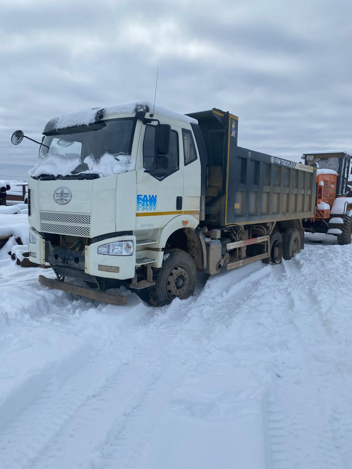Самосвал Faw J6 СА3250Р66K24T1E5