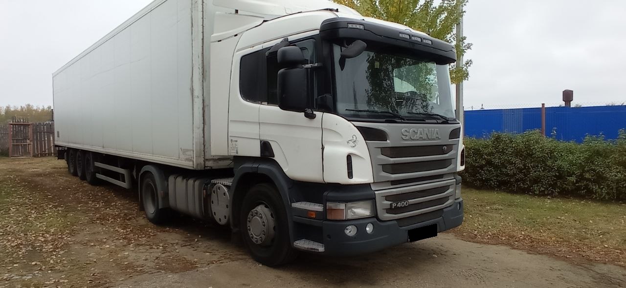Тягач седельный Scania P400LA4X2HNA