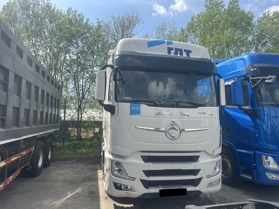 Тягач седельный Dongfeng GX (D111A)