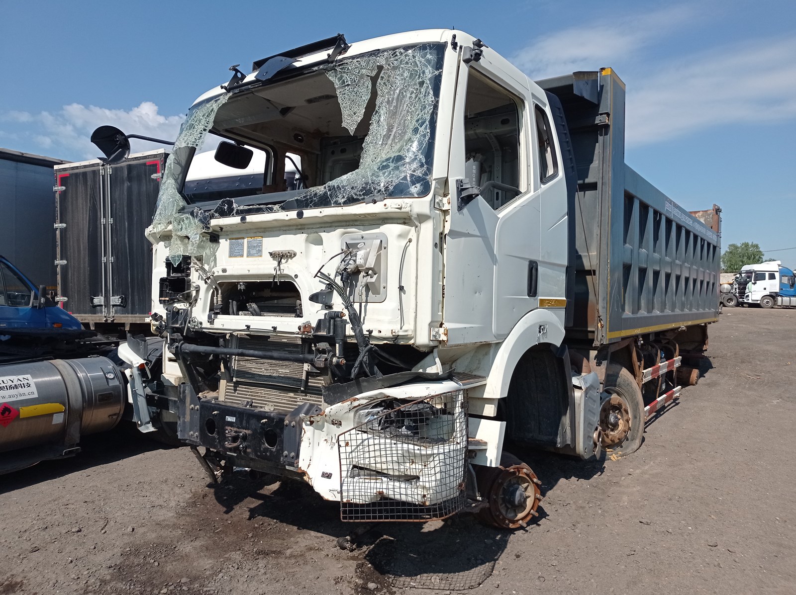Самосвал Faw J6 (CA3310P66K24T4E5)