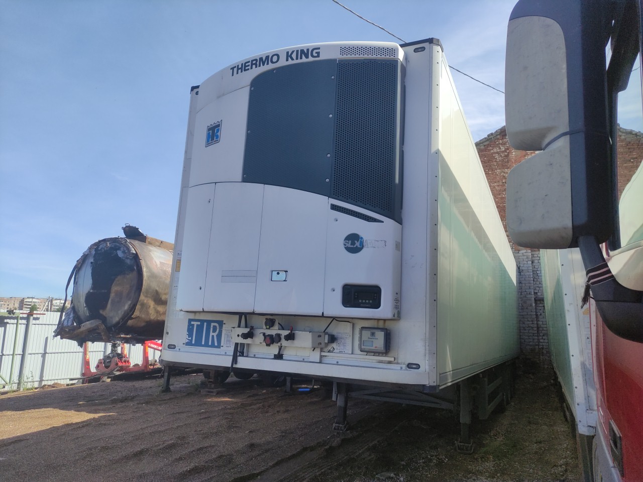 Полуприцеп-рефрижератор Schmitz Cargobull SKO 24/L-13.4 FP60 Cool