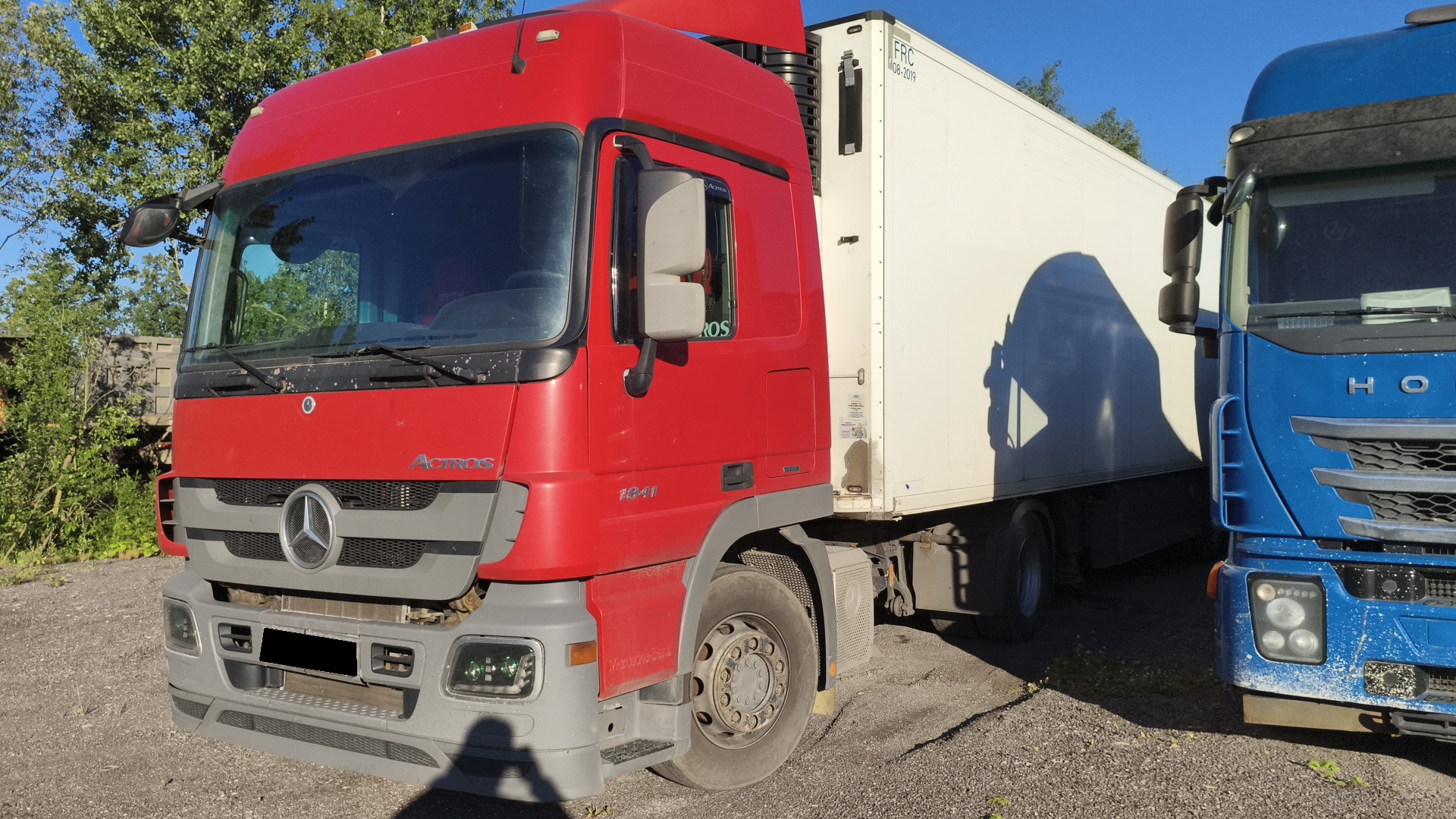 Тягач седельный Mercedes-Benz Actros (1841LS)