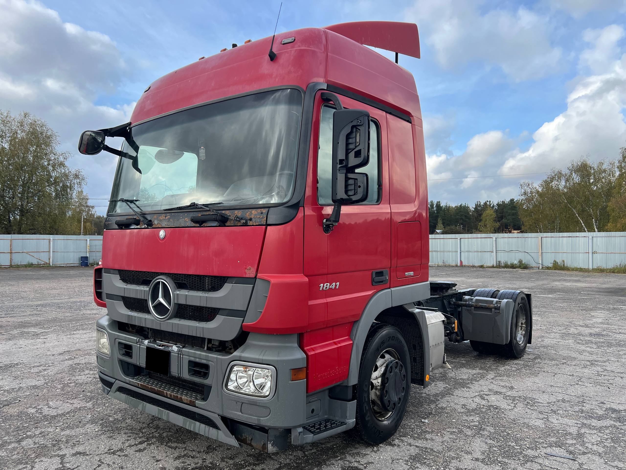 Тягач седельный Mercedes-Benz Actros (1841 LS)
