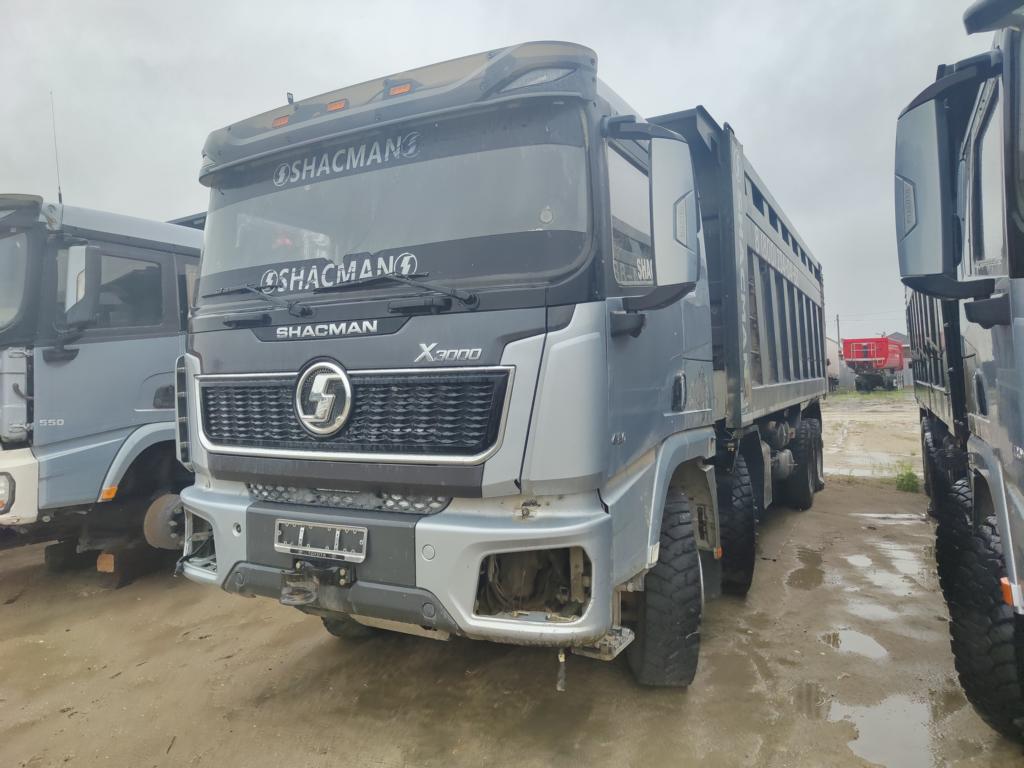 Самосвал Shacman SX33186V366