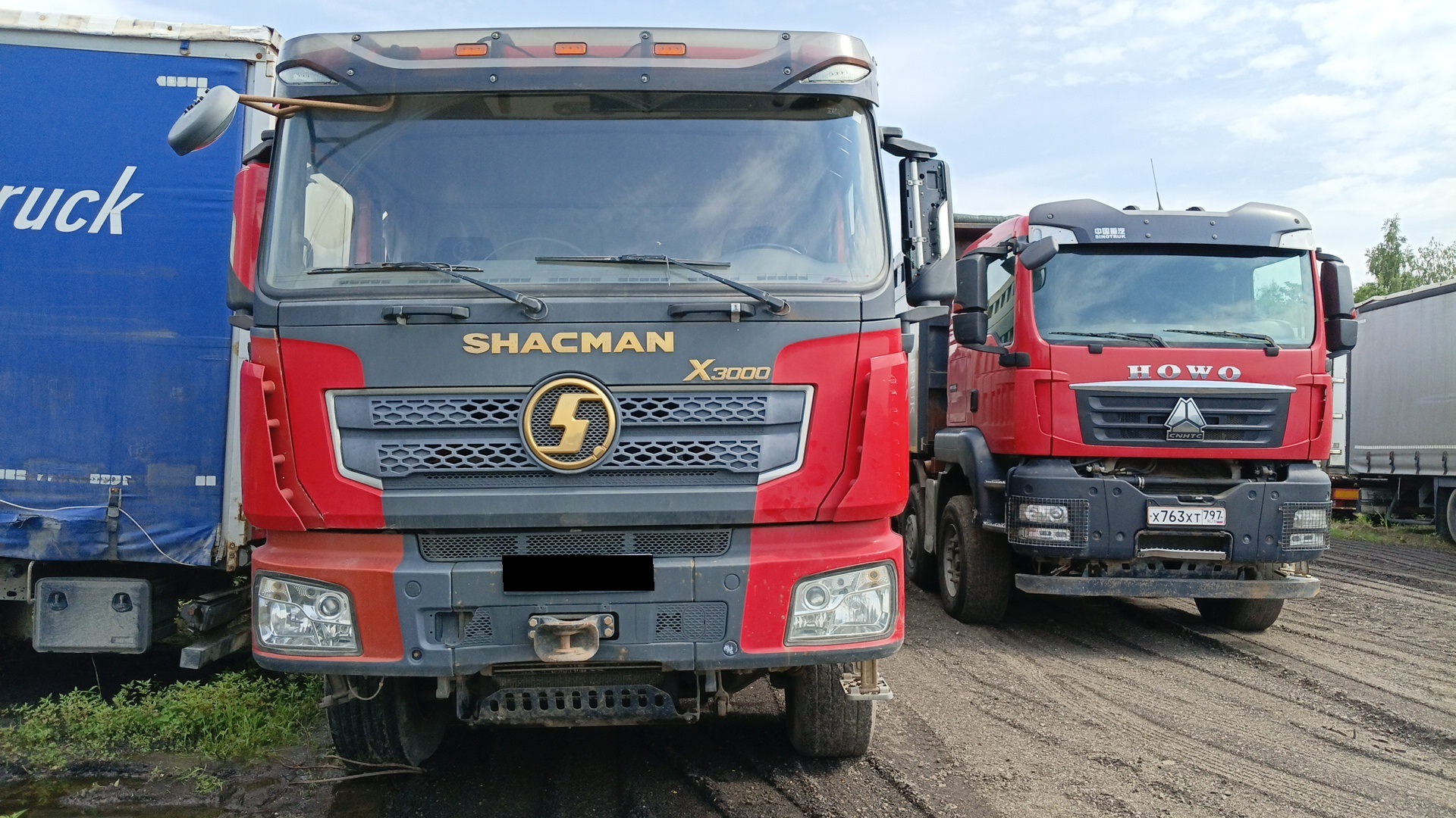 Самосвал SHACMAN SX331863366