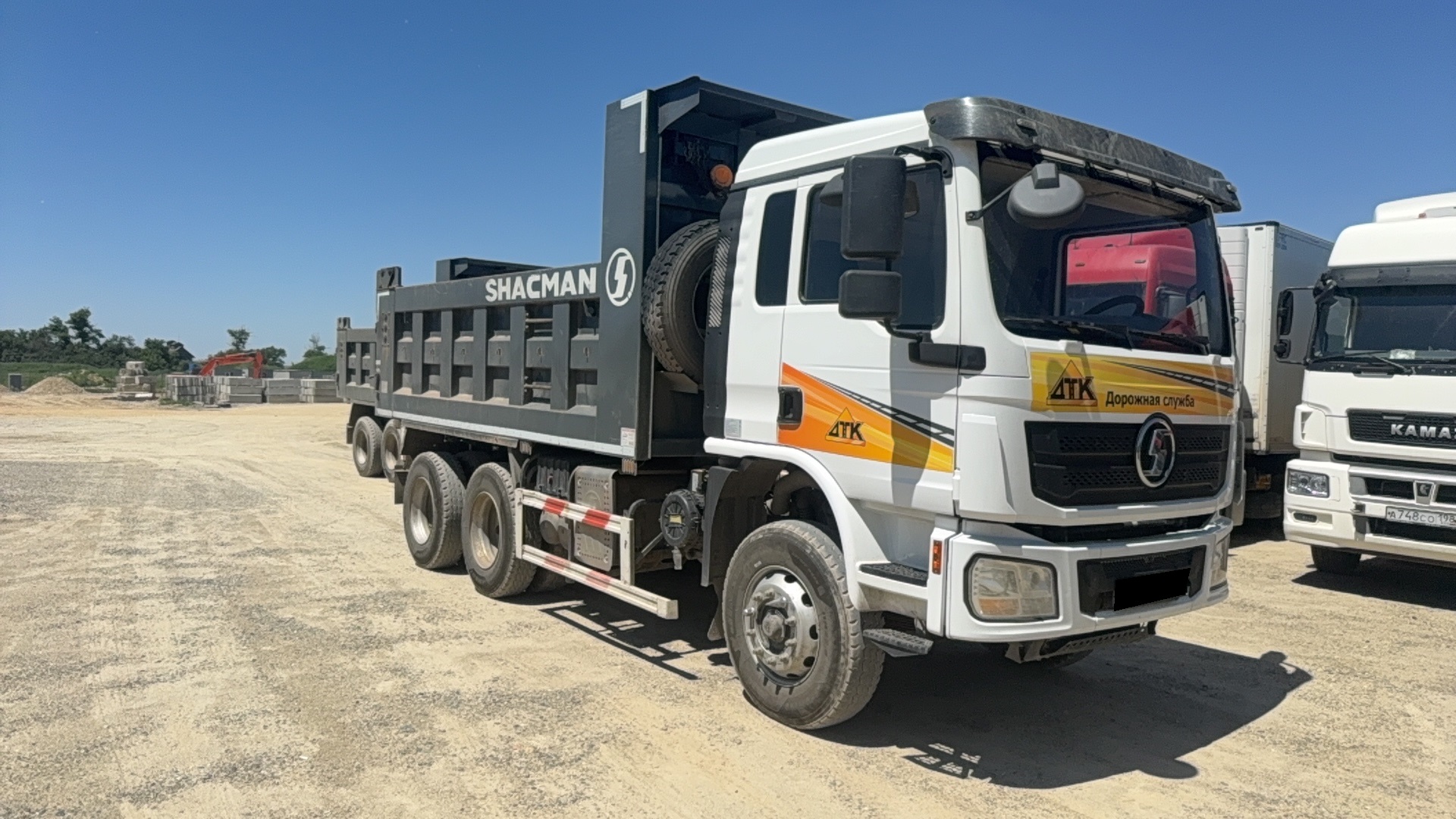 Самосвал Shacman SX32488L344C