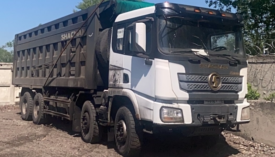 Самосвал Shacman SX33186V366