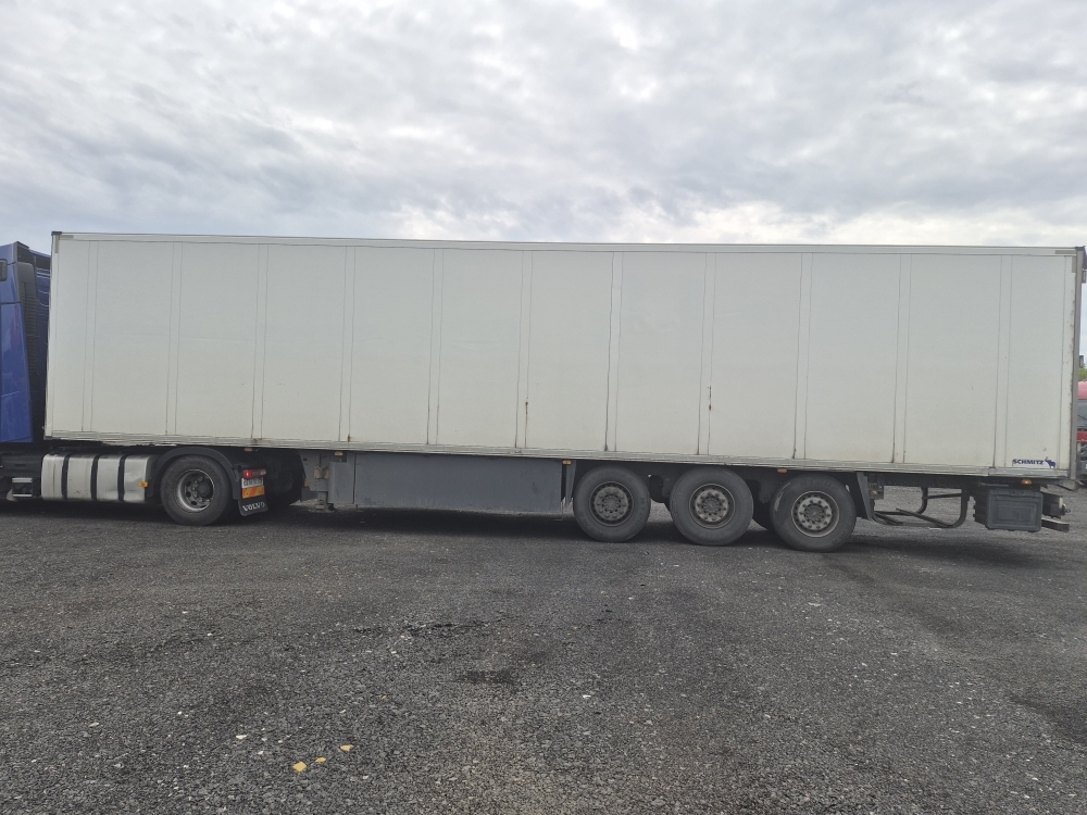Полуприцеп-рефрижератор Schmitz Cargobull SCB*S3B