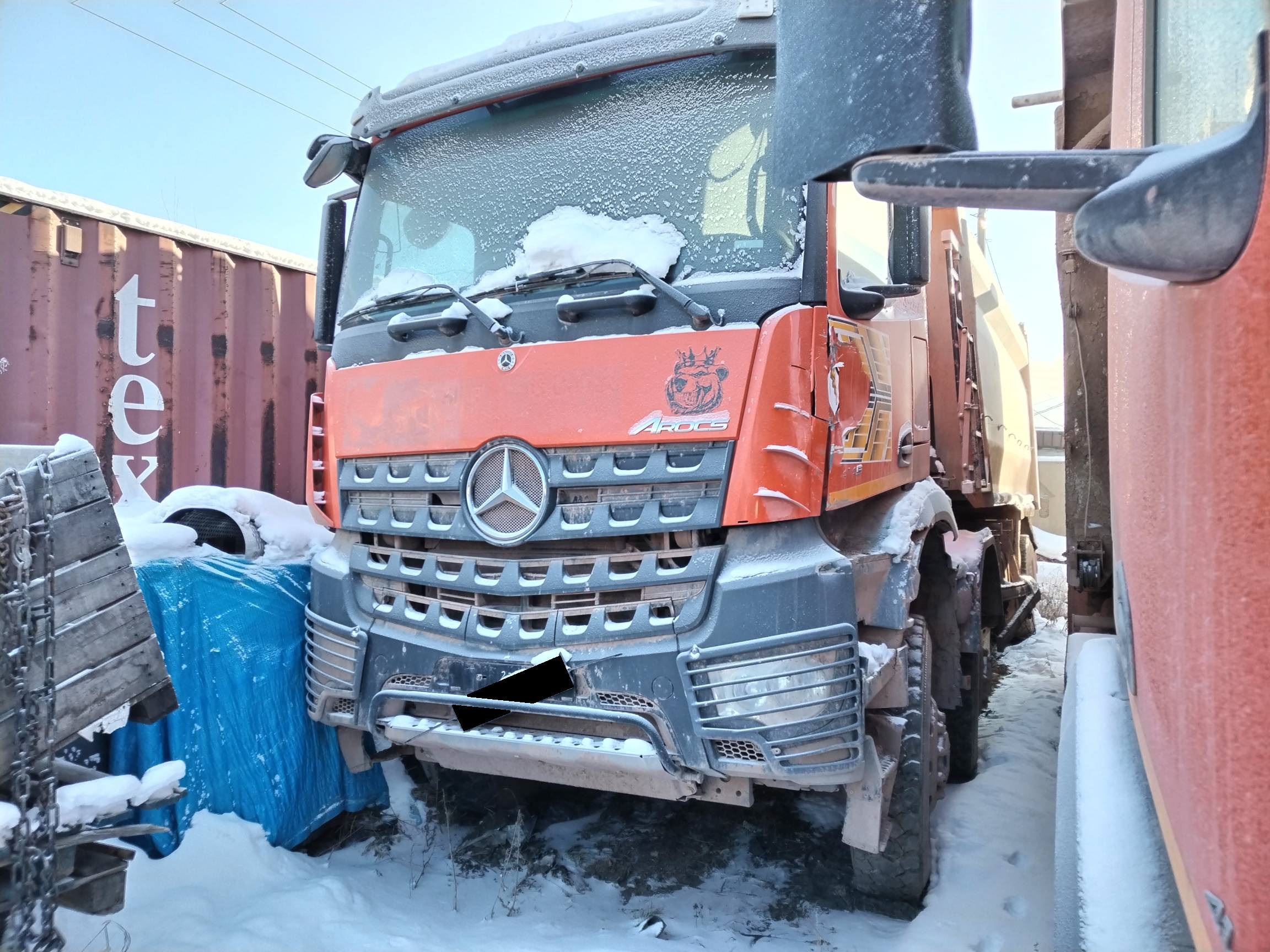 Самосвал Mercedes-Benz Arocs