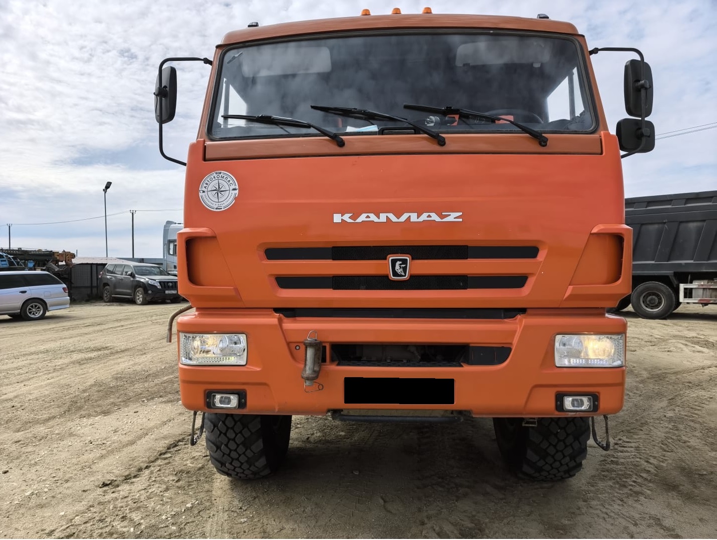 Вахтовый автобус КАМАЗ 42261-000000-02
