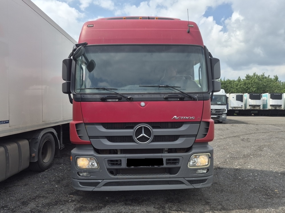 Тягач седельный Mercedes-Benz Actros (1841LS)