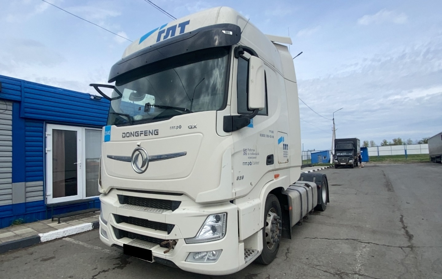 Тягач седельный Dongfeng GX D111A