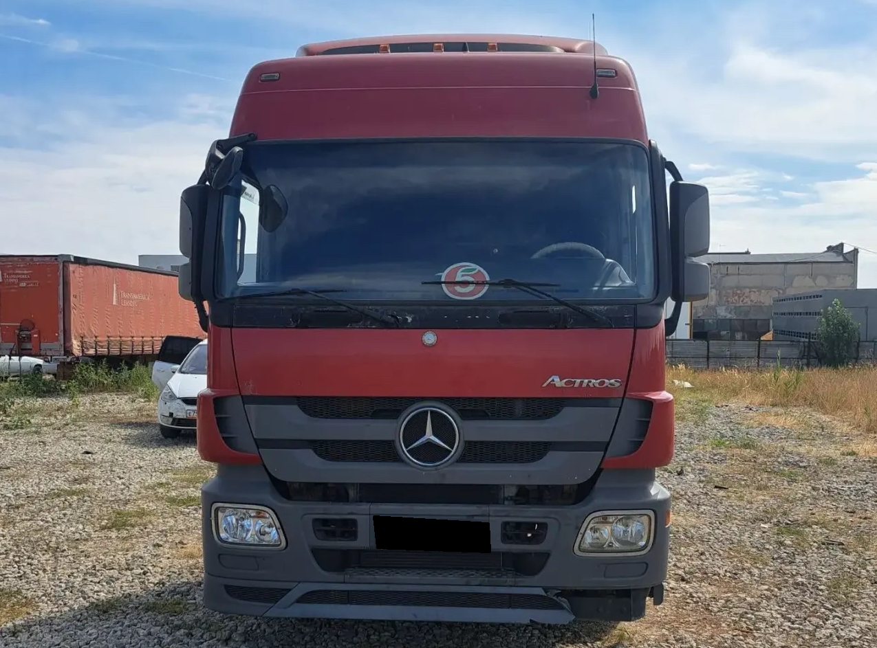 Тягач седельный Mercedes-Benz Actros (1841 LS)