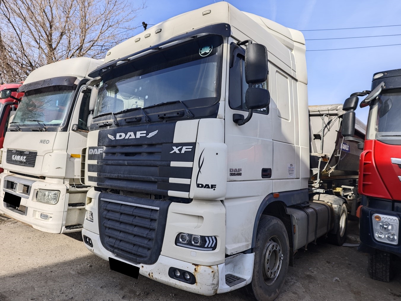 Грузовой тягач седельный DAF FT XF105 46