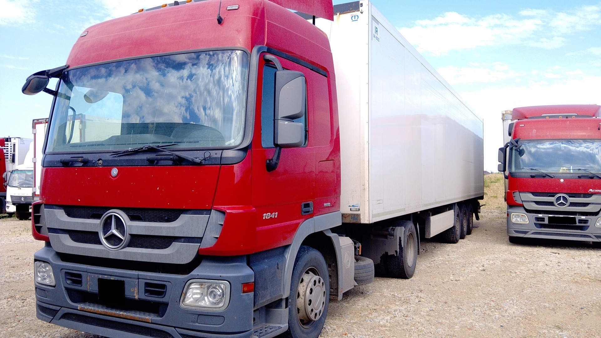 Тягач седельный Mercedes-Benz Actros (1841LS)