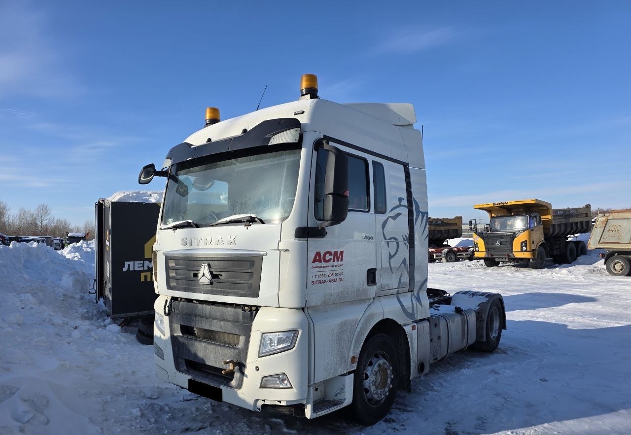 Тягач магистральный ZZ4186V361HE SITRAK