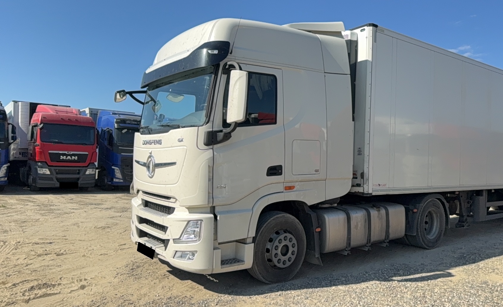 Тягач седельный Dongfeng GX (DFH4180)