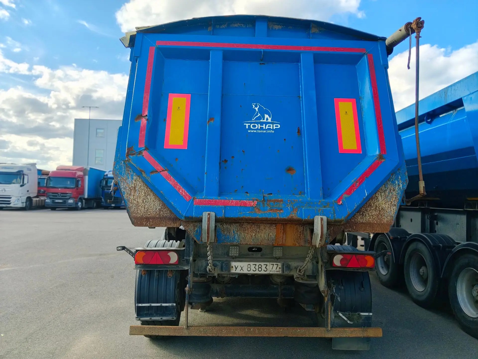 Полуприцеп-самосвал Тонар-95892