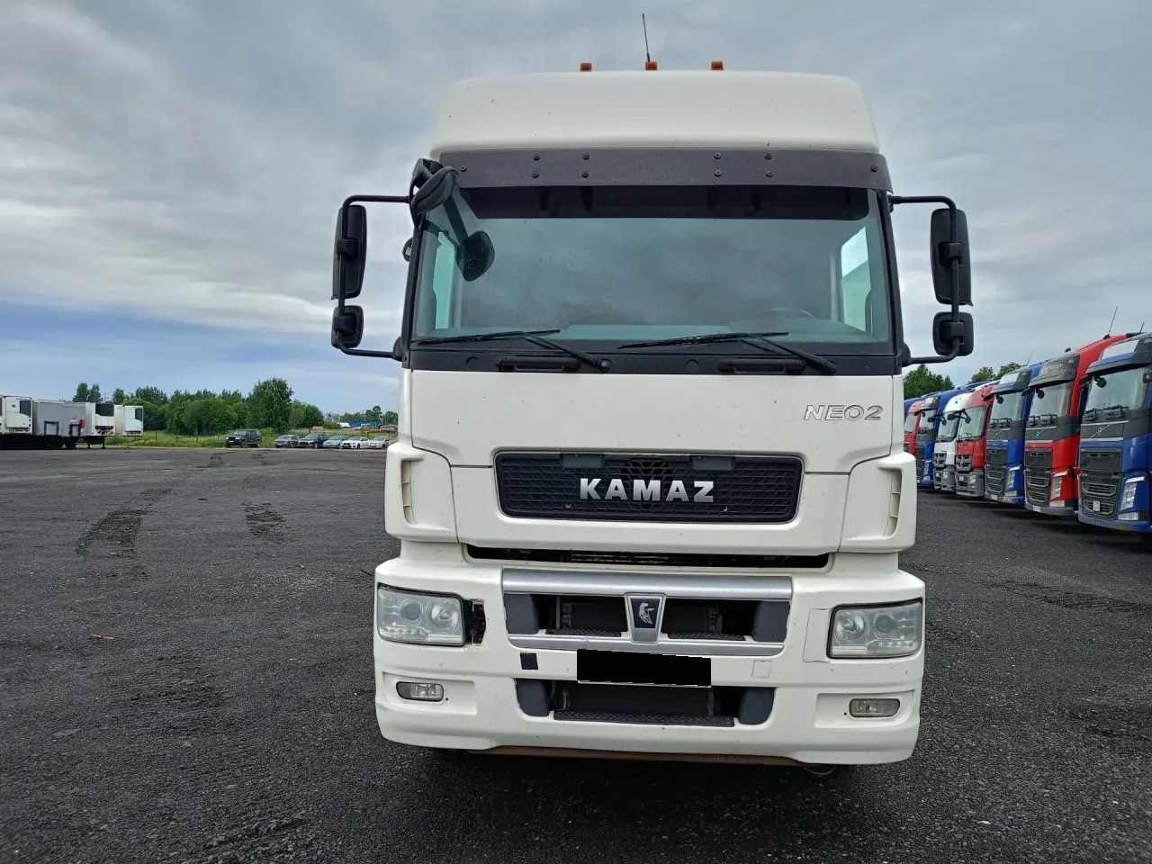 Тягач седельный КАМАЗ 5490-S5