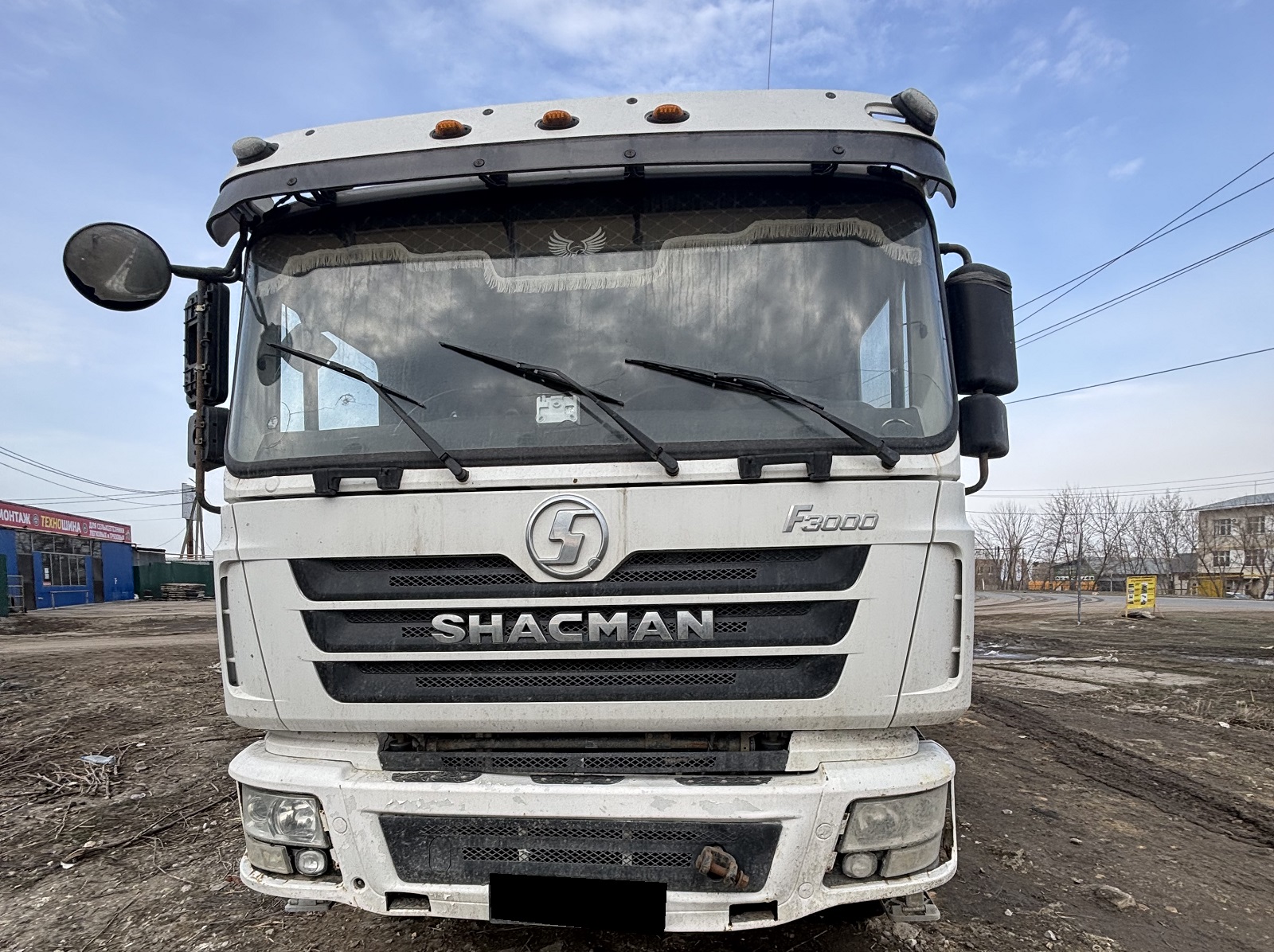 Самосвал Shacman SX3318DT366