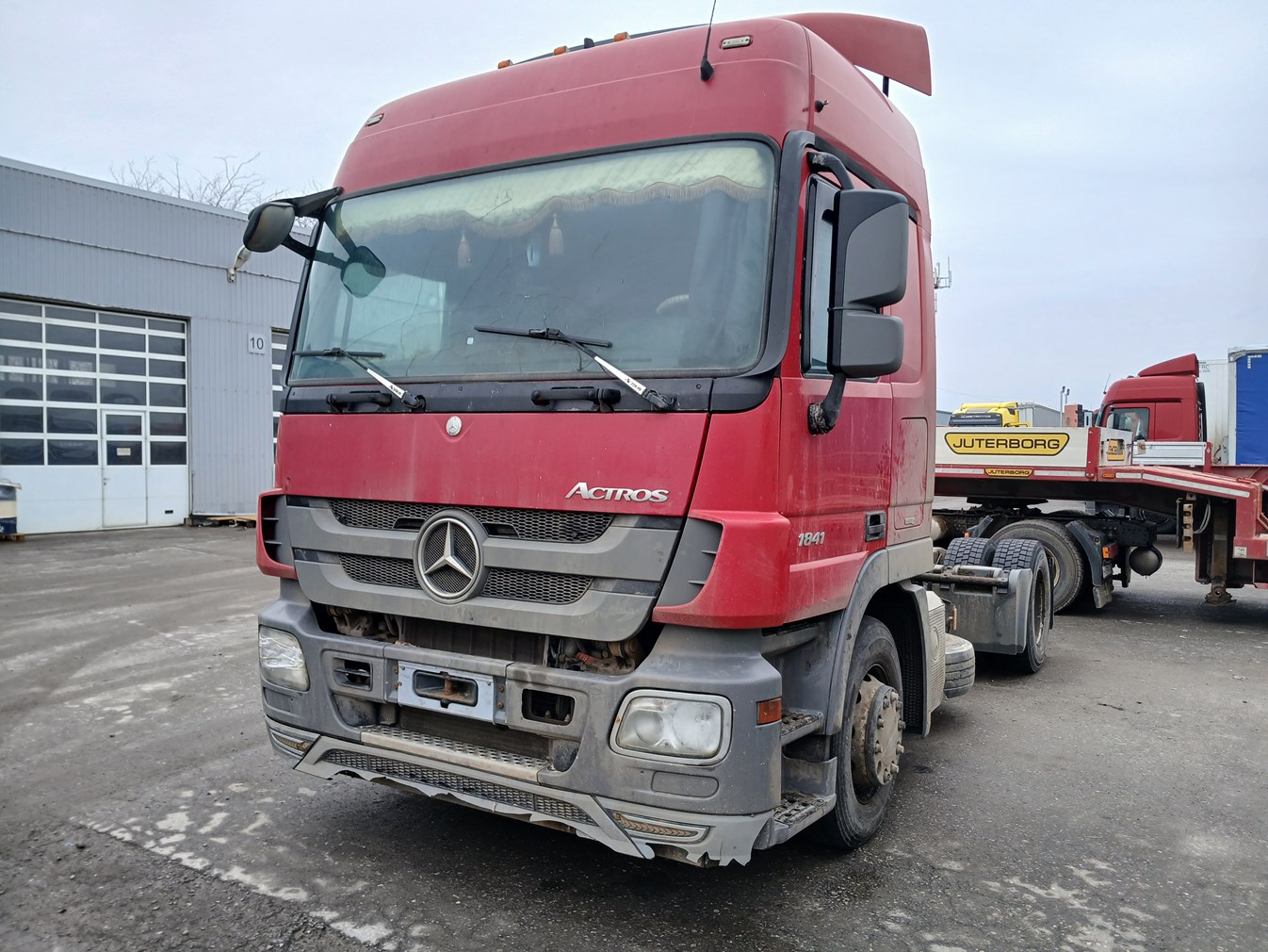 Тягач седельный Mercedes-Benz Actros