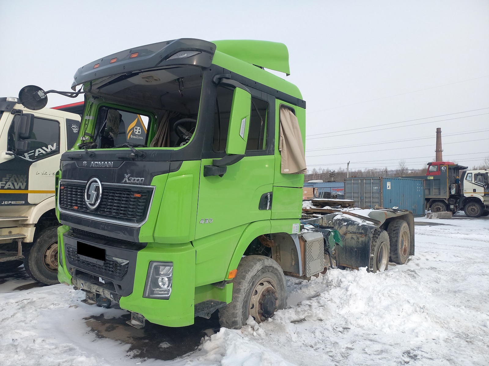 Тягач седельный Shacman SX42586V385