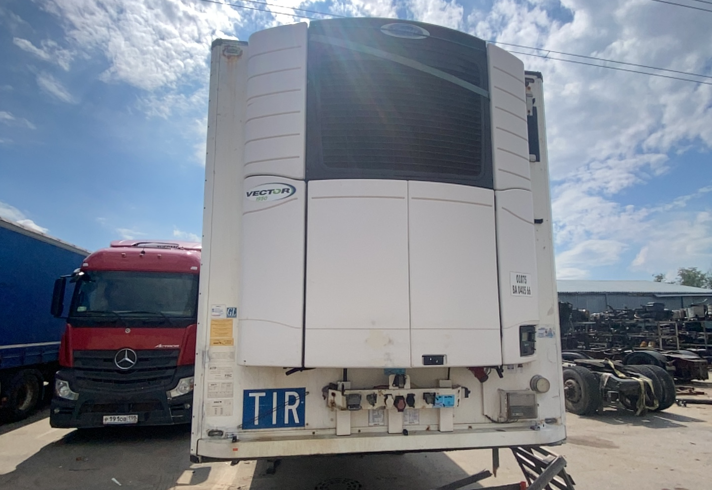 Полуприцеп-рефрижератор Schmitz Cargobull SKO 24/L-13.4 FP60 COOL