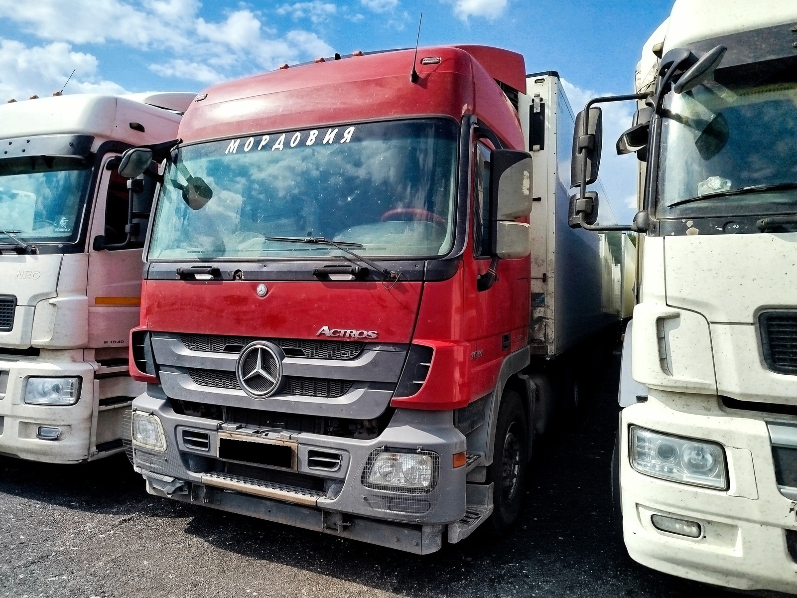 Тягач седельный Mercedes-Benz Actros (1841LS)
