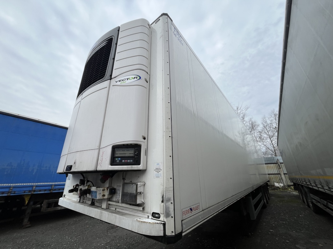 Полуприцеп-рефрижератор Schmitz Cargobull SKO 24/L-13.4 FP60 Cool