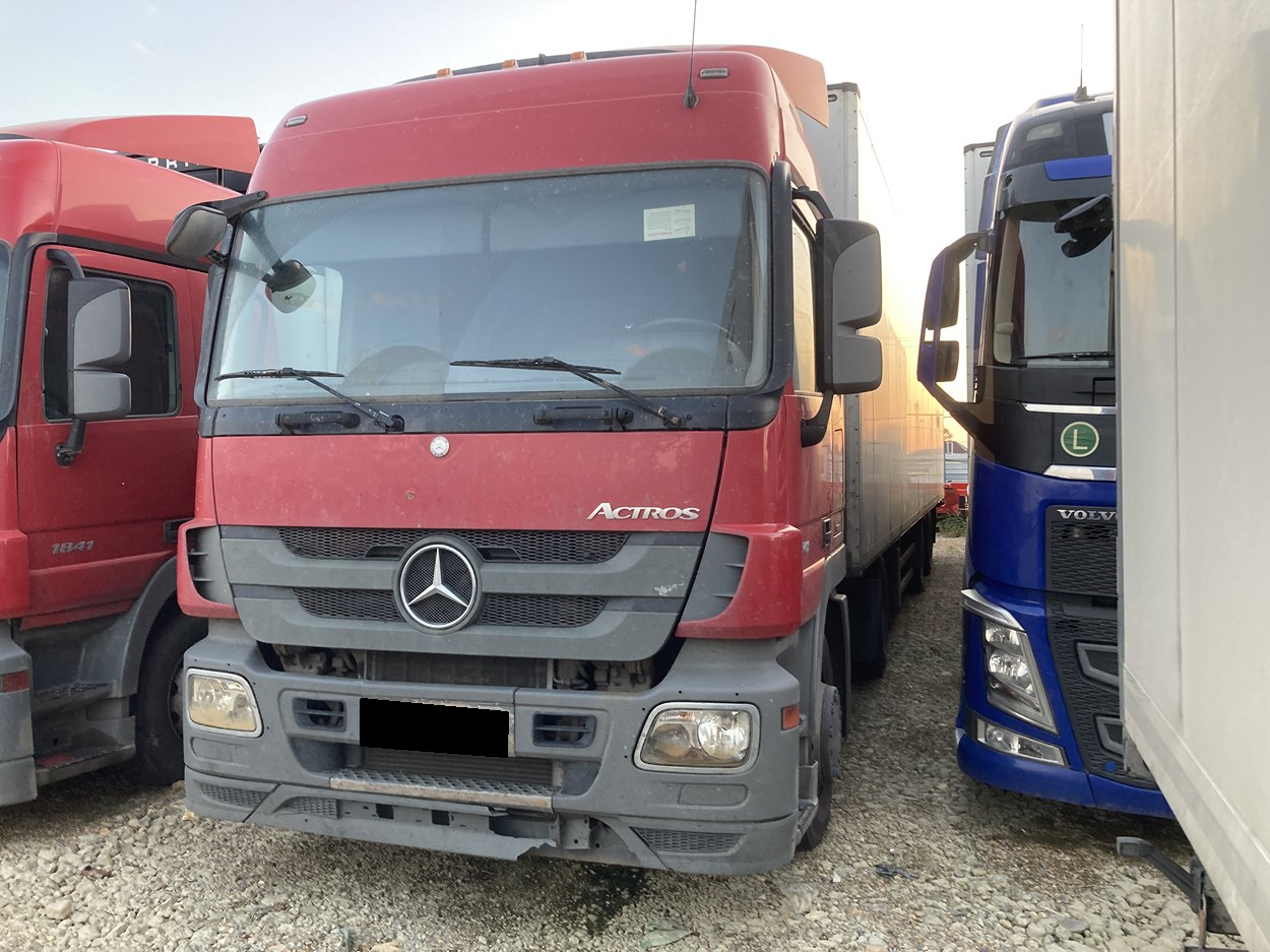 Тягач седельный Mercedes-Benz Actros (1841LS)