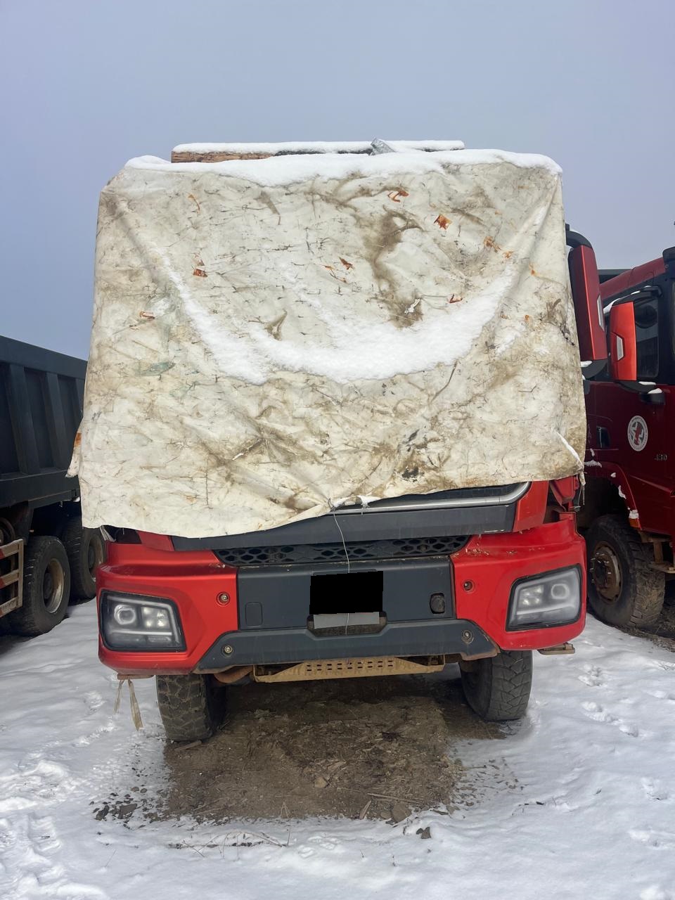 Самосвал Shacman SX32586W385C