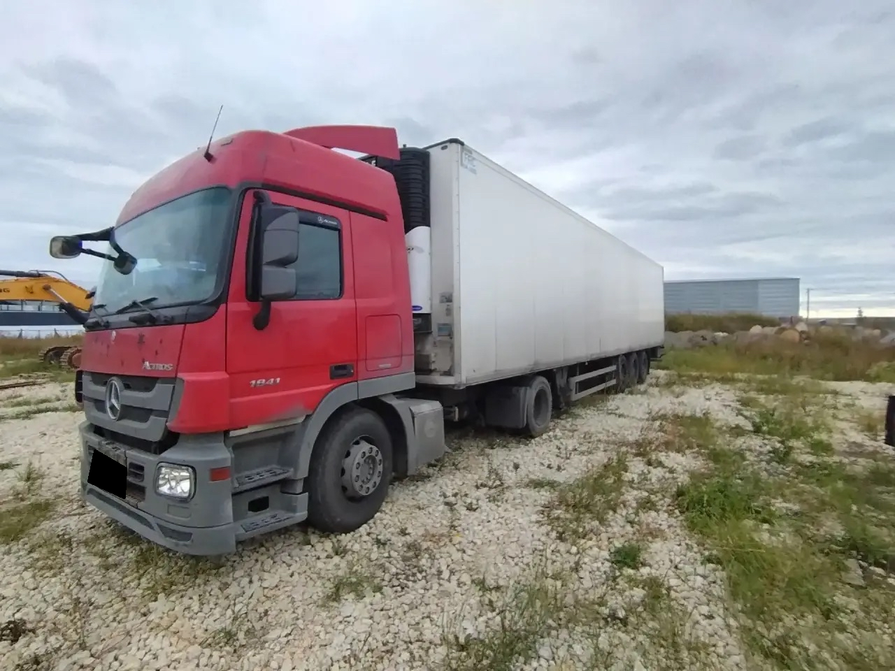 Тягач седельный Mercedes-Benz Actros (1841LS)