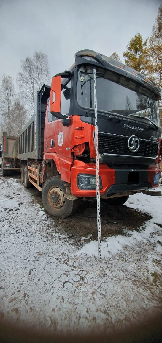 Самосвал Shacman SX32586W385C