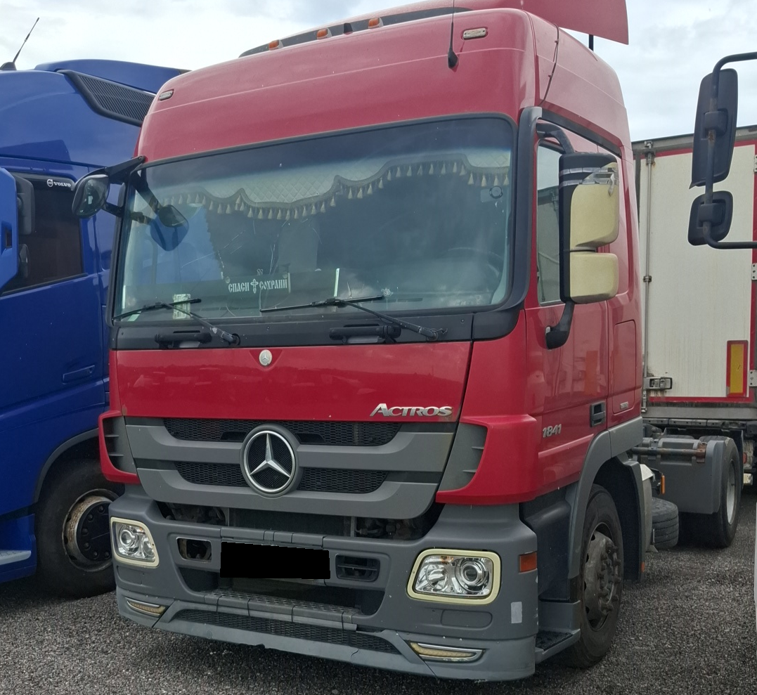 Тягач седельный Mercedes-Benz Actros (1841LS)